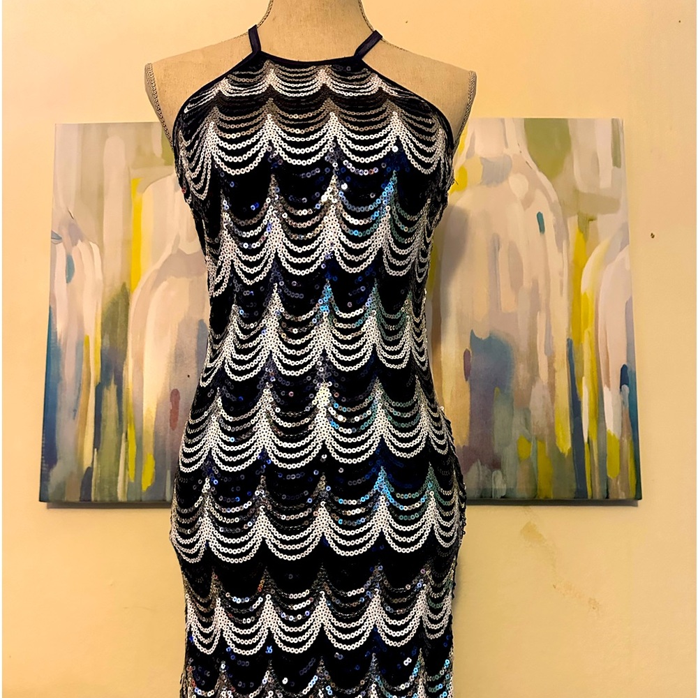 EUC Crystal Doli size 7 dress full of black, white and silver sequins